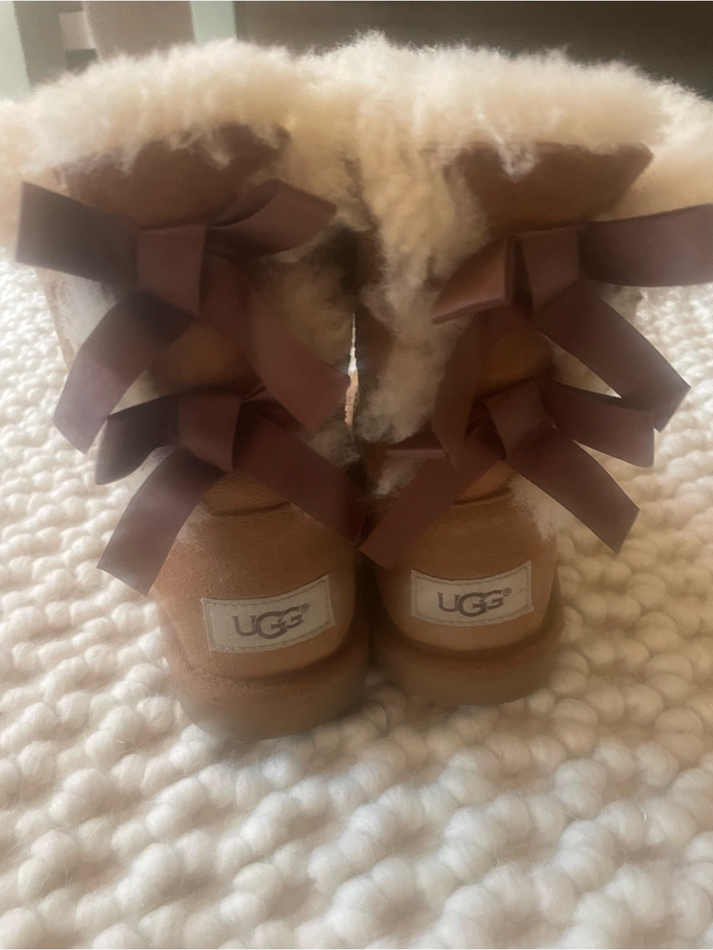 UGG Kids Chestnut Suede Sheepskin Bow-Back Boots